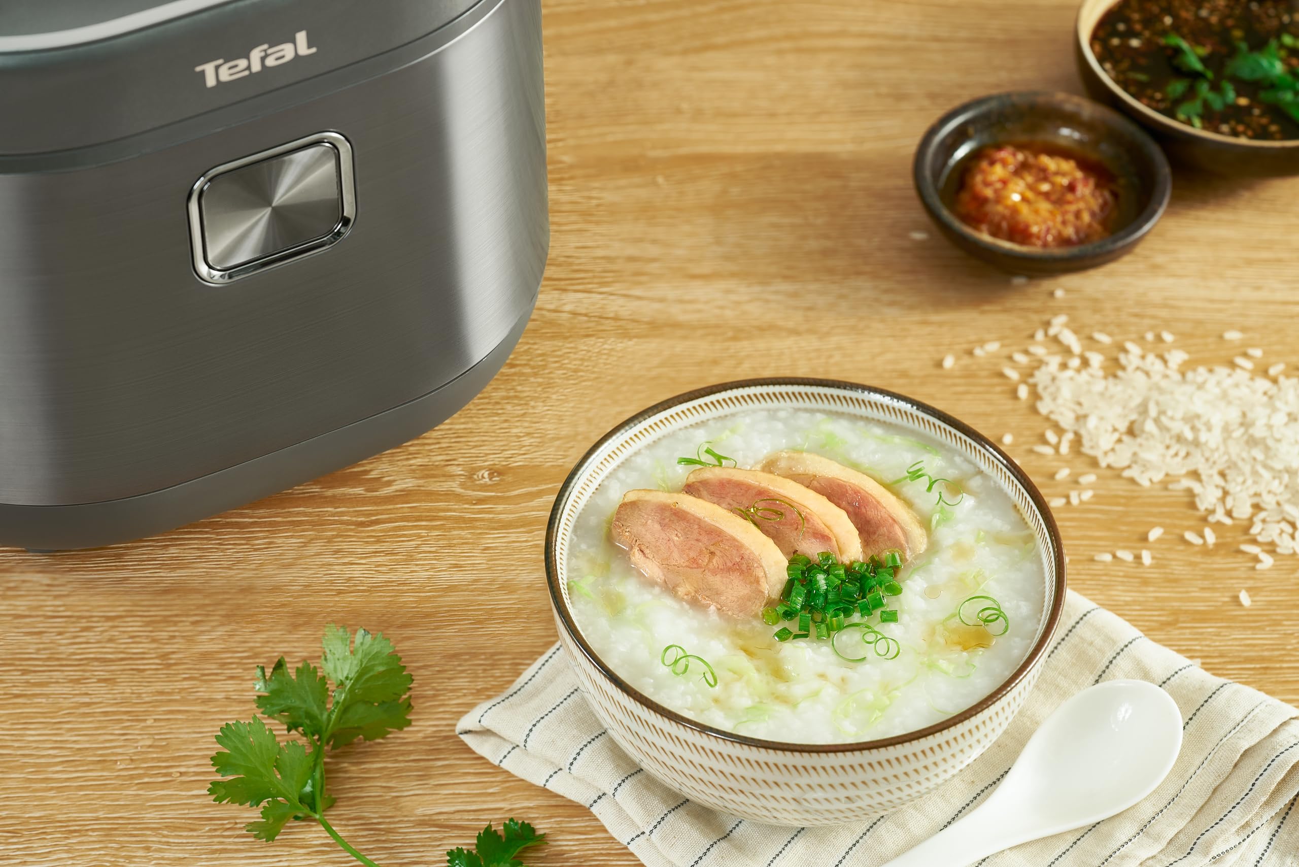 Tefal, Induction Rice Master & Slow Cooker, RK818A, AI Rice Technology, 1.8L/10 Cup Capacity, 14 Cooking Programs, 24h Pre-Set Function. Includes Measuring Cup, Rice Spatula, Soup Spoon and Steamer